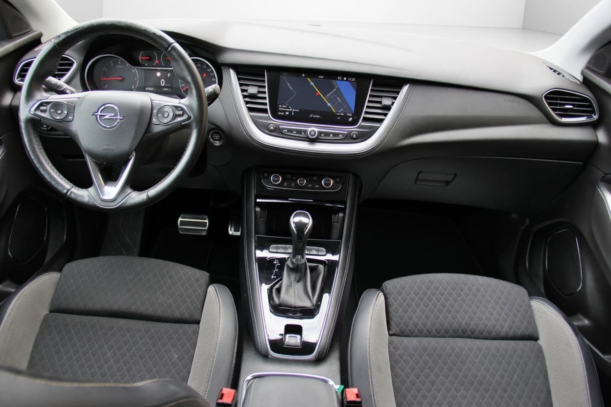 OPEL Grandland X 1.2i TP Ultimate Automatik - Bild 11