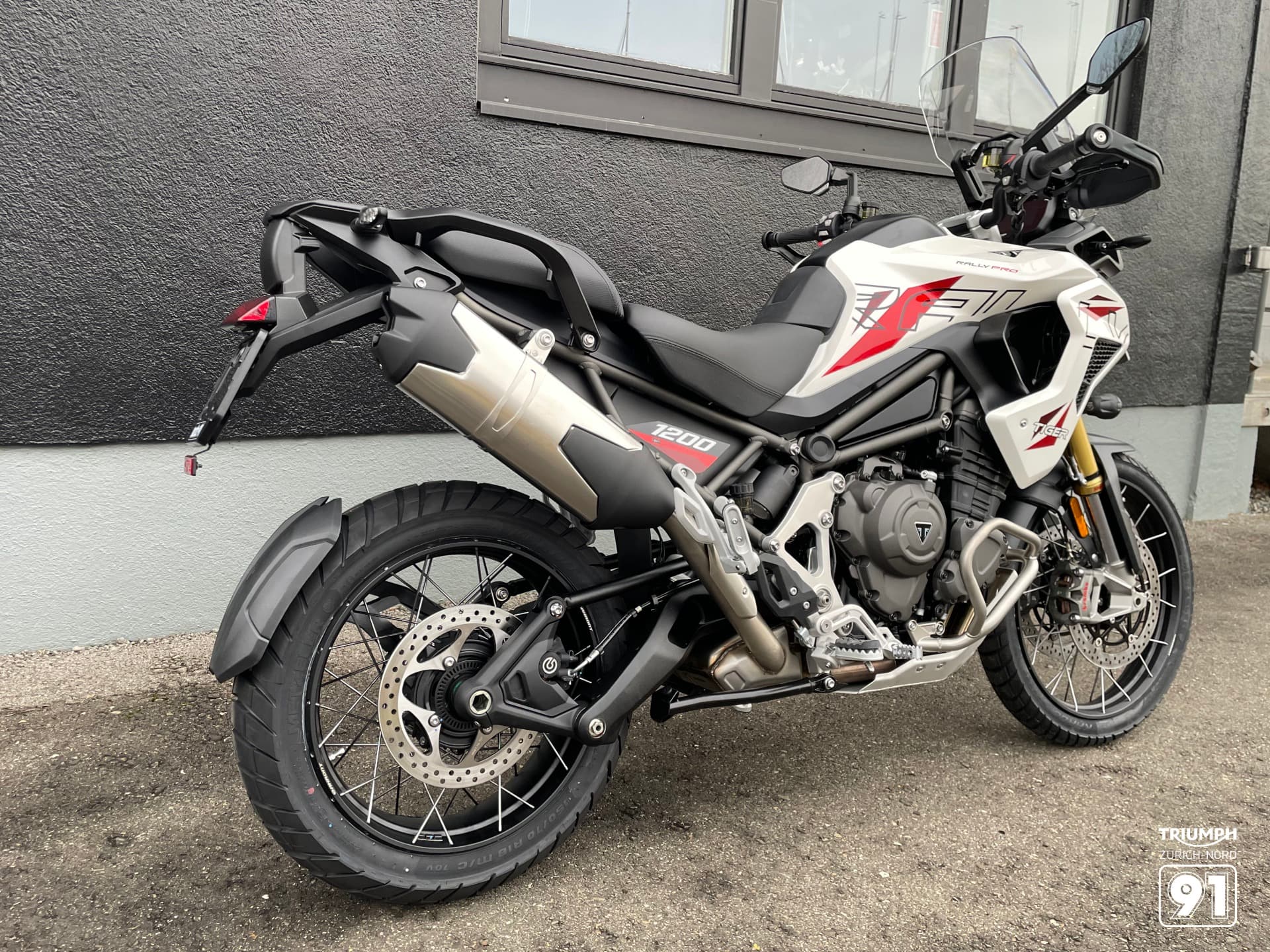 TRIUMPH 1200 Desert Edition - Bild 3