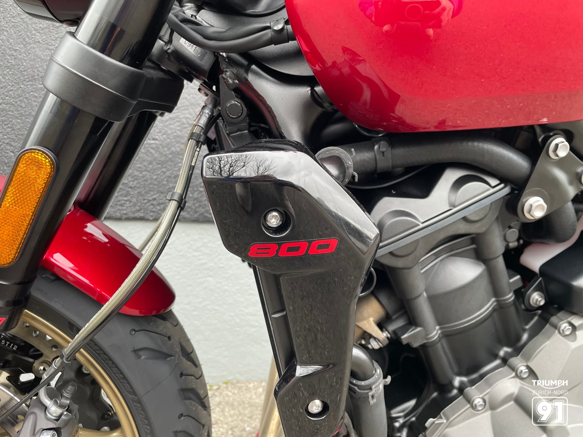 TRIUMPH TRIUMPH TRIDENT 800 - Bild 8