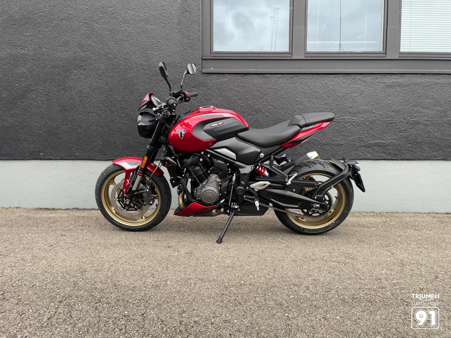 TRIUMPH TRIUMPH TRIDENT 800 - Bild 9