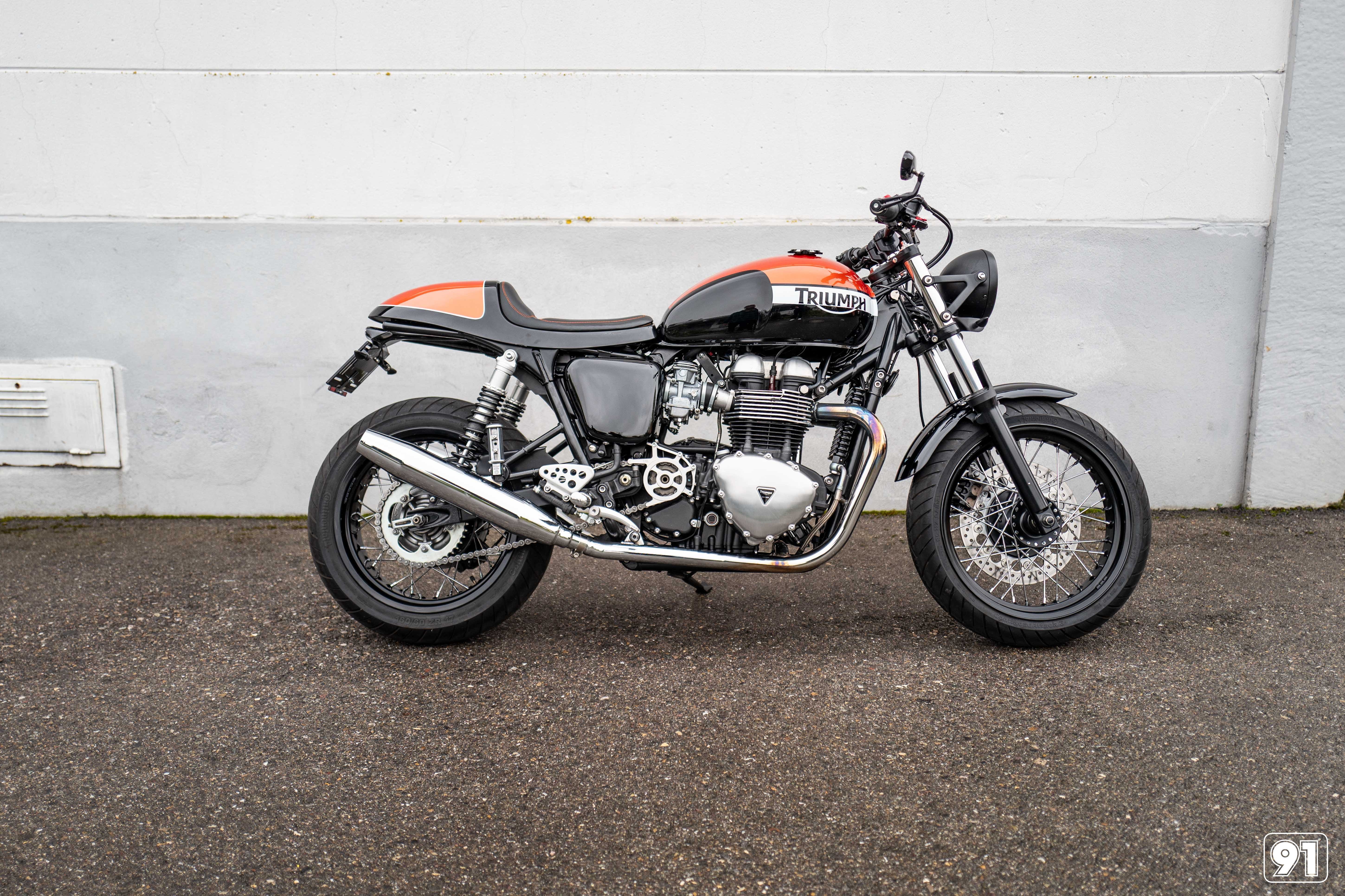 TRIUMPH Thruxton 900 i - Bild 1