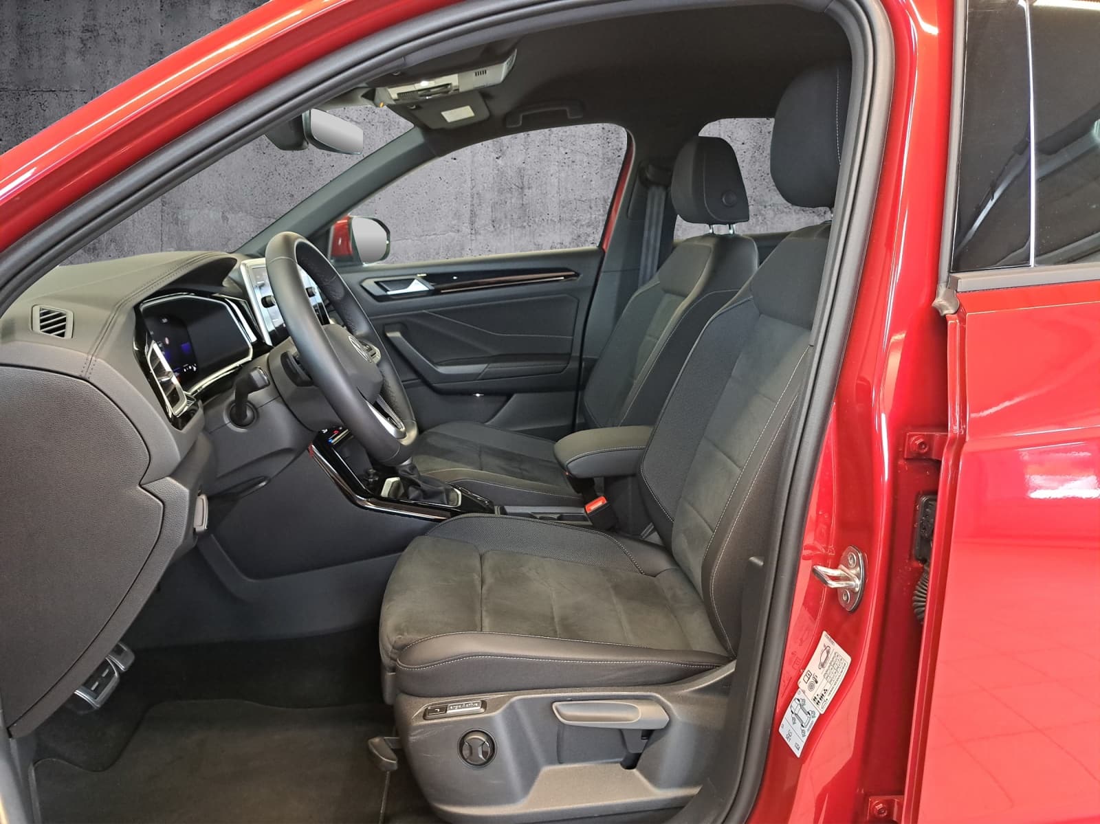 VW T-Roc 1.5 TSI R-Line DSG - Bild 10