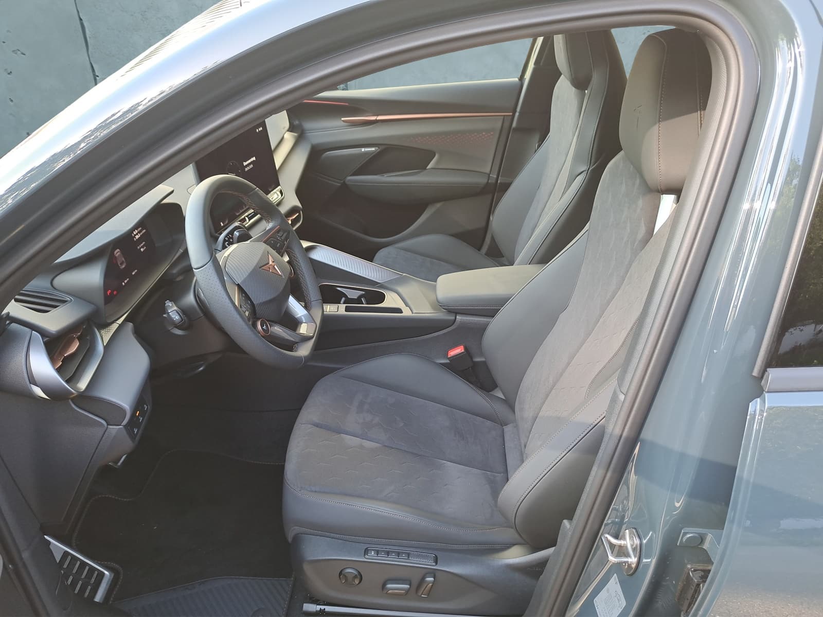 CUPRA Terramar 1.5 eHybrid VZ DSG - Bild 10