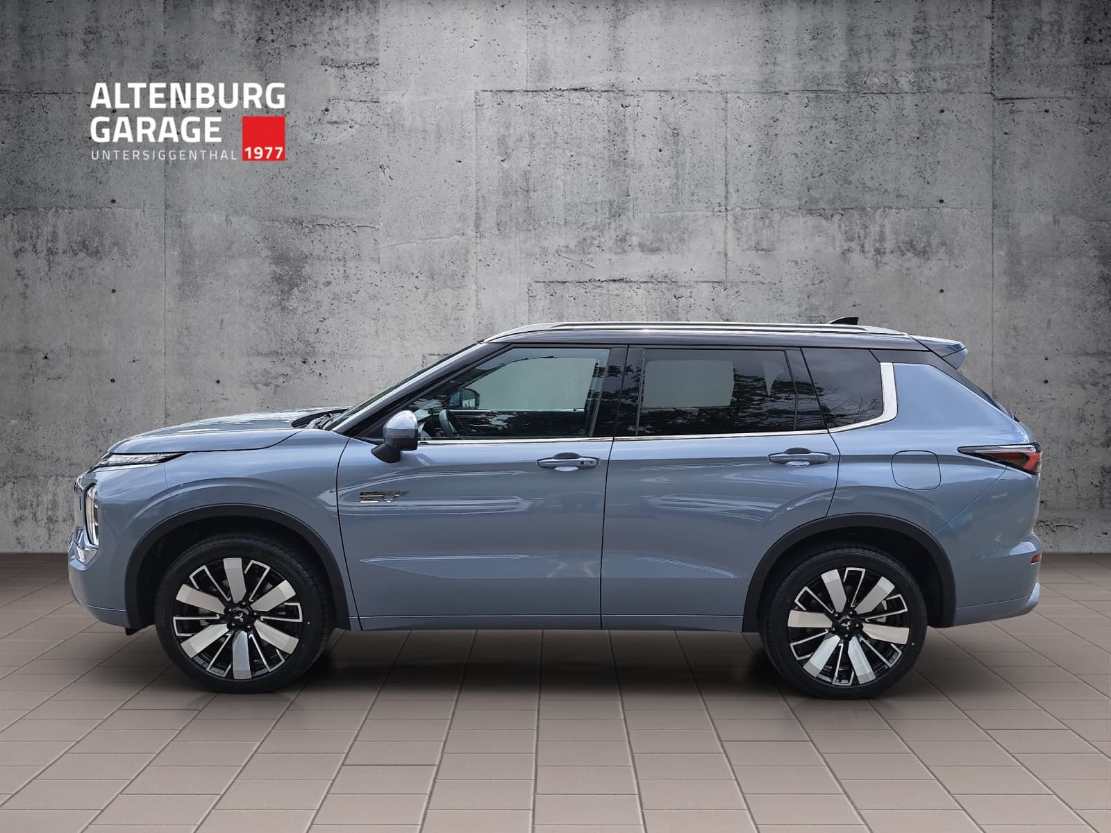 MITSUBISHI Outlander 2.4 PHEV Instyle 4x4 - Bild 2