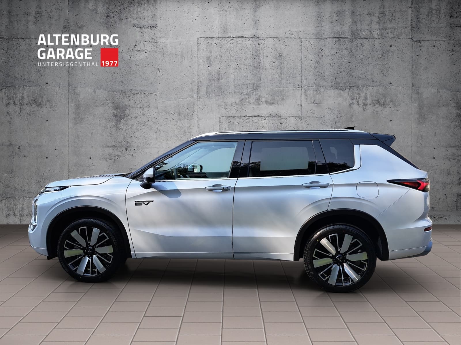 MITSUBISHI Outlander 2.4 PHEV Instyle 4x4 - Bild 2